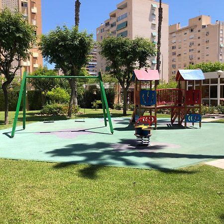 Precioso apartamento en Urbanización junto al mar. Alicante Exterior foto